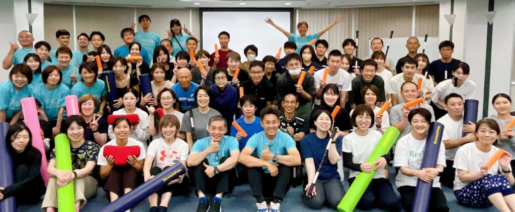 2025年7月27日、大阪でのコアコンディショニング勉強会に集まった参加者の集合写真。専門家やトレーナー向けのセミナー風景。

